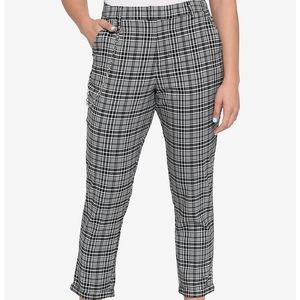 Women’s Plaid Trousers
